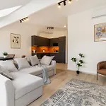 Magnolia Apartment Hotel
