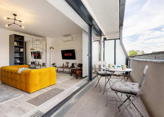 Magnolia Apartment Hotel